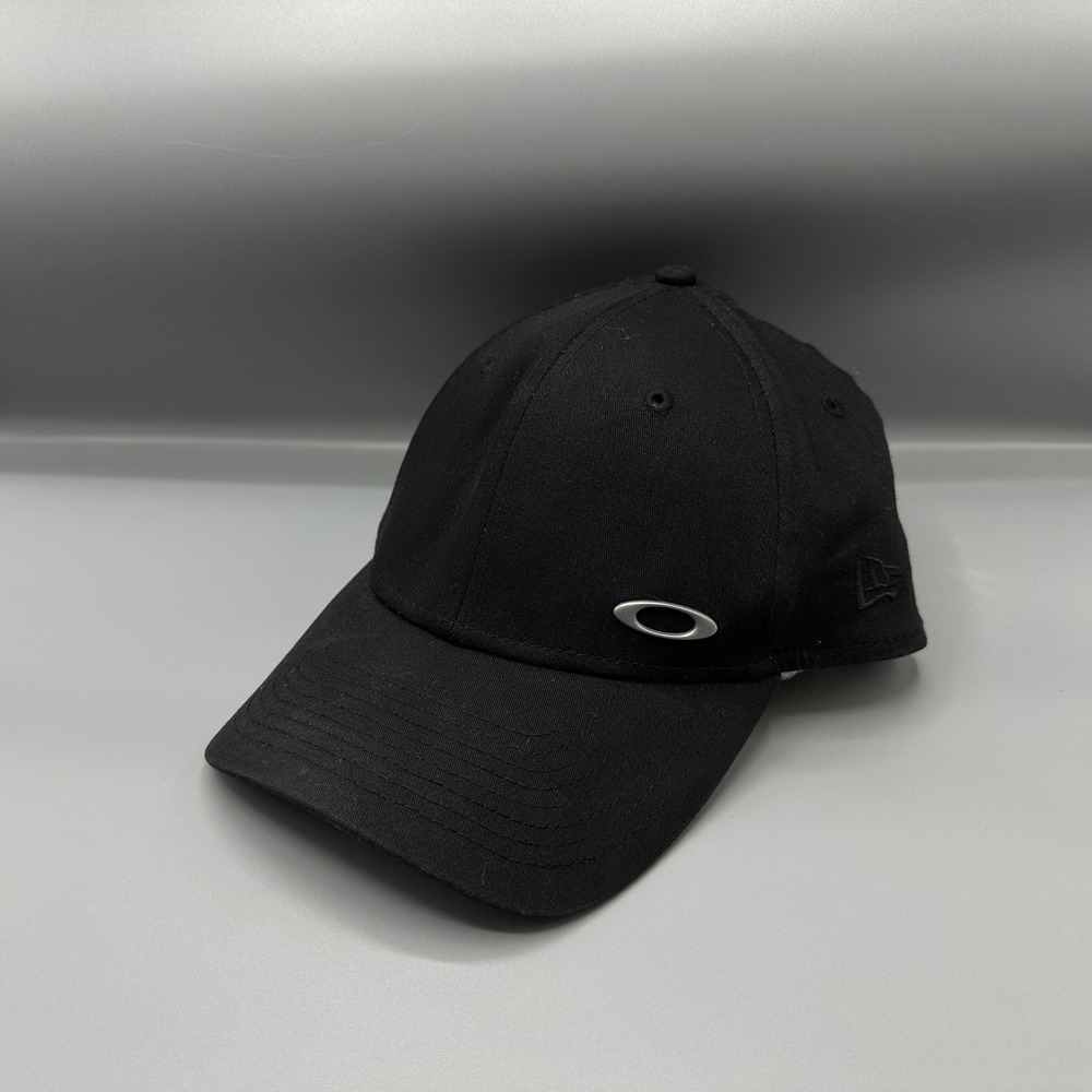 Oakley New Era 39THIRTY Stretch Fit Hat Black Silver Ellipse Logo Small Medium